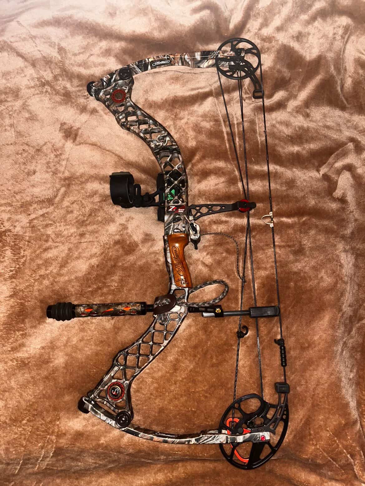 6FC103B3-5546-476D-A46C-B64FE36FAC03